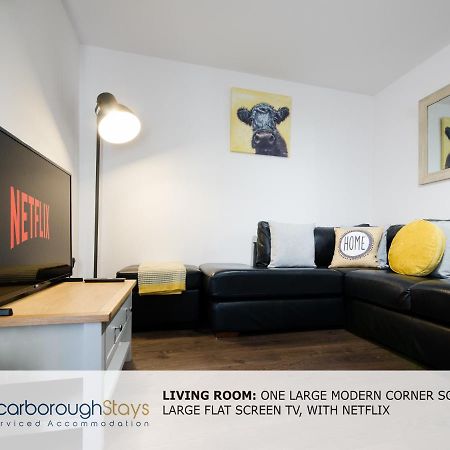 Hibernia Place, 3 Bedroom Townhouse With Patio & Seating Area - Free Parking Scarborough Eksteriør billede