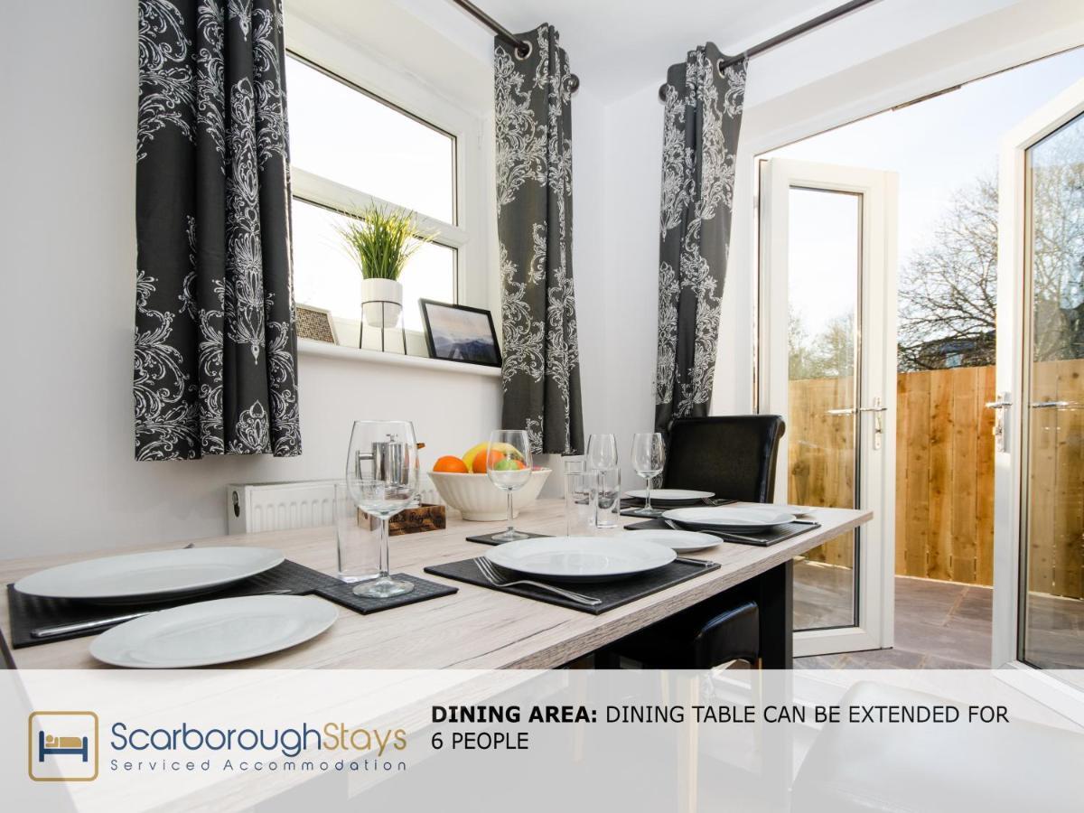 Hibernia Place, 3 Bedroom Townhouse With Patio & Seating Area - Free Parking Scarborough Eksteriør billede
