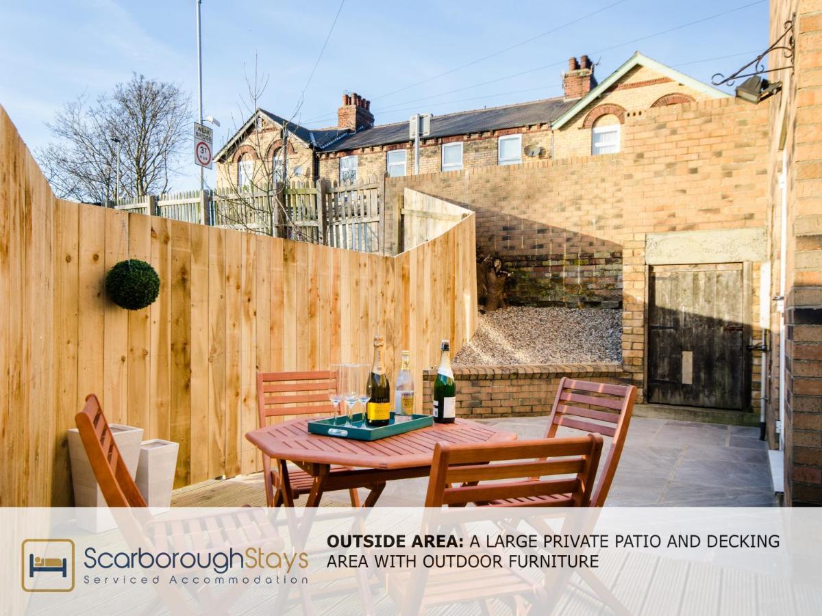 Hibernia Place, 3 Bedroom Townhouse With Patio & Seating Area - Free Parking Scarborough Eksteriør billede