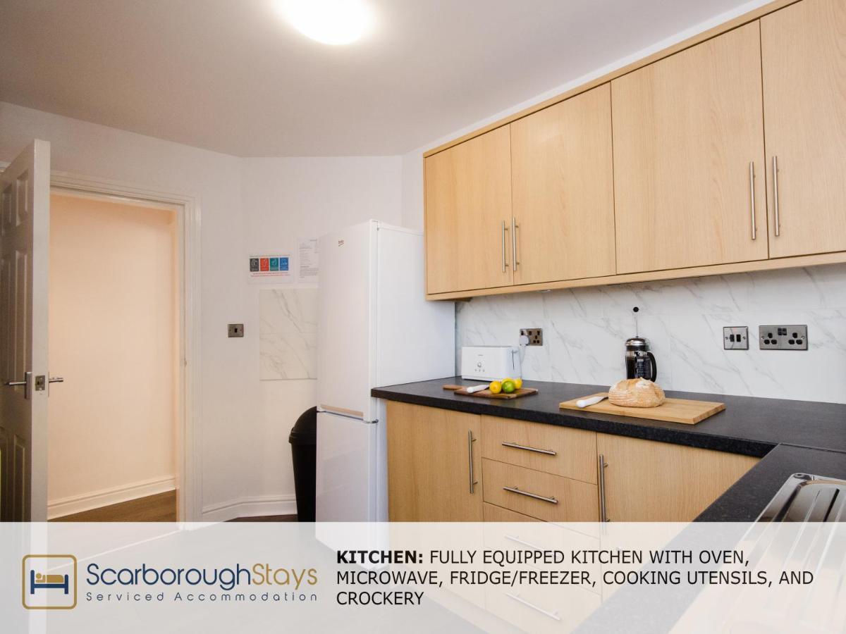 Hibernia Place, 3 Bedroom Townhouse With Patio & Seating Area - Free Parking Scarborough Eksteriør billede
