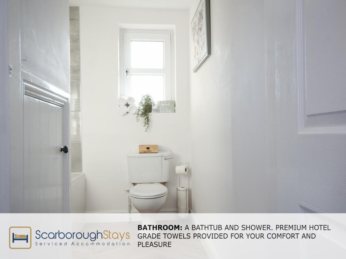 Hibernia Place, 3 Bedroom Townhouse With Patio & Seating Area - Free Parking Scarborough Eksteriør billede