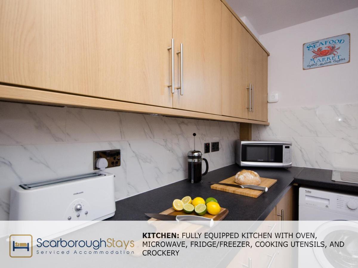 Hibernia Place, 3 Bedroom Townhouse With Patio & Seating Area - Free Parking Scarborough Eksteriør billede
